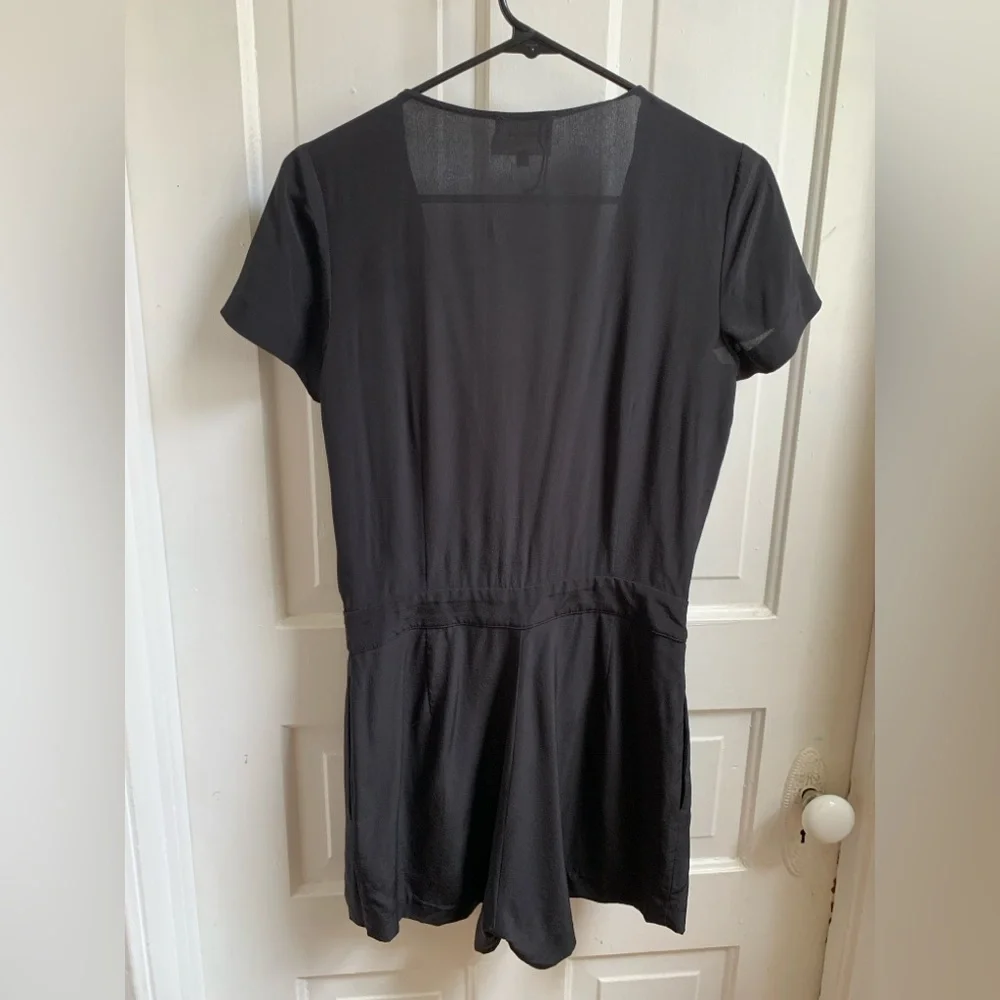 NWOT Sezane Black Silk Candice Playsuit Romper Size 4/EU 36 - Picture 3 of 6